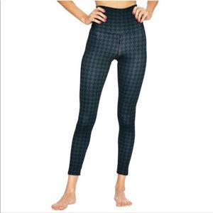 Beach Riot Piper High Waist Houndstooth Legging XS